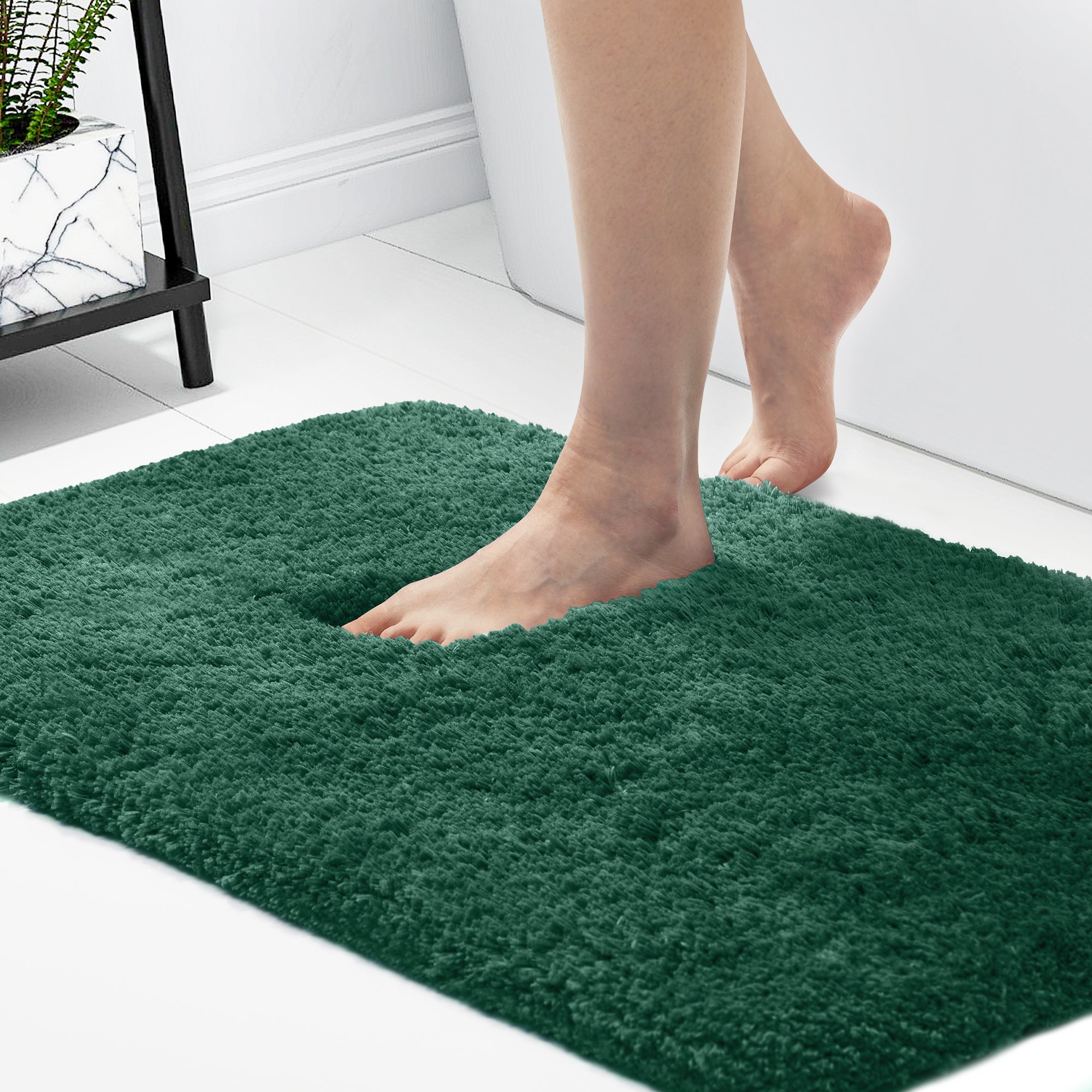 Deconovo Plush Non-Slip Bath Mat – Super Absorbent Rug (1 PC)