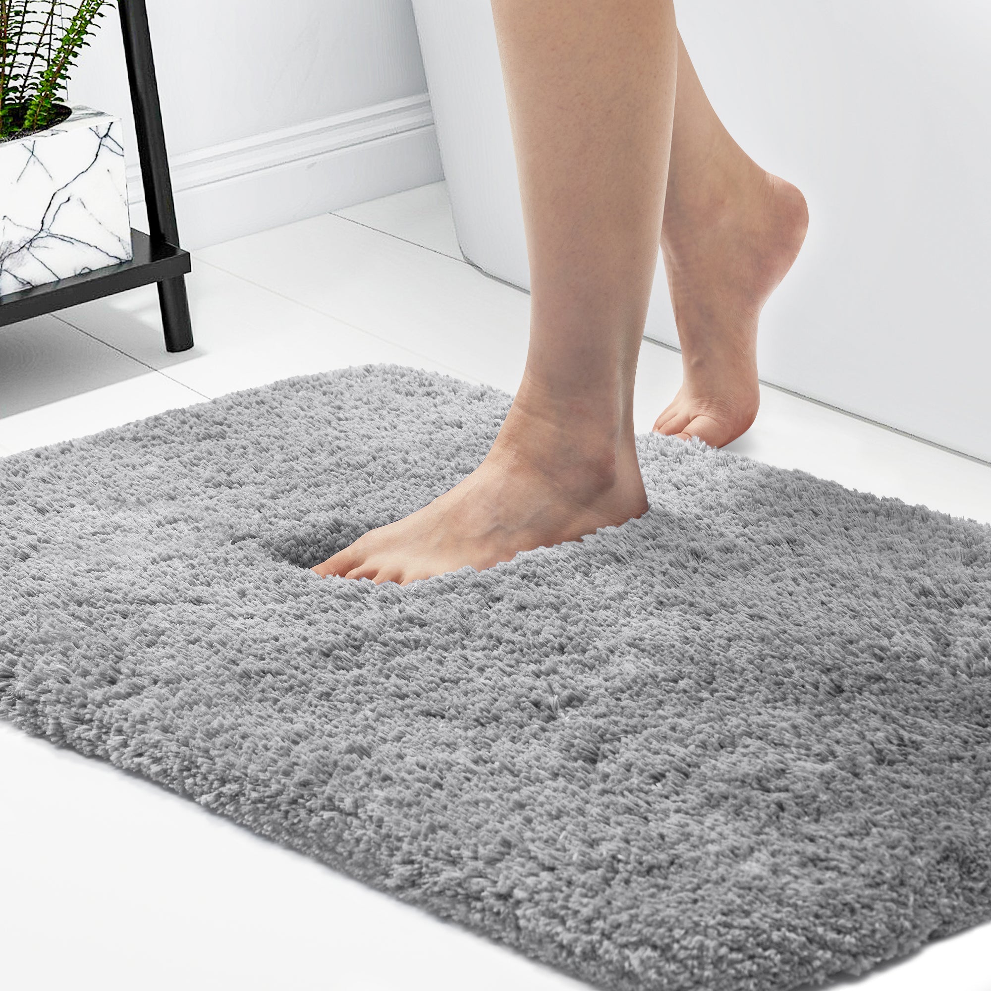 Deconovo Plush Non-Slip Bath Mat – Super Absorbent Rug (1 PC)