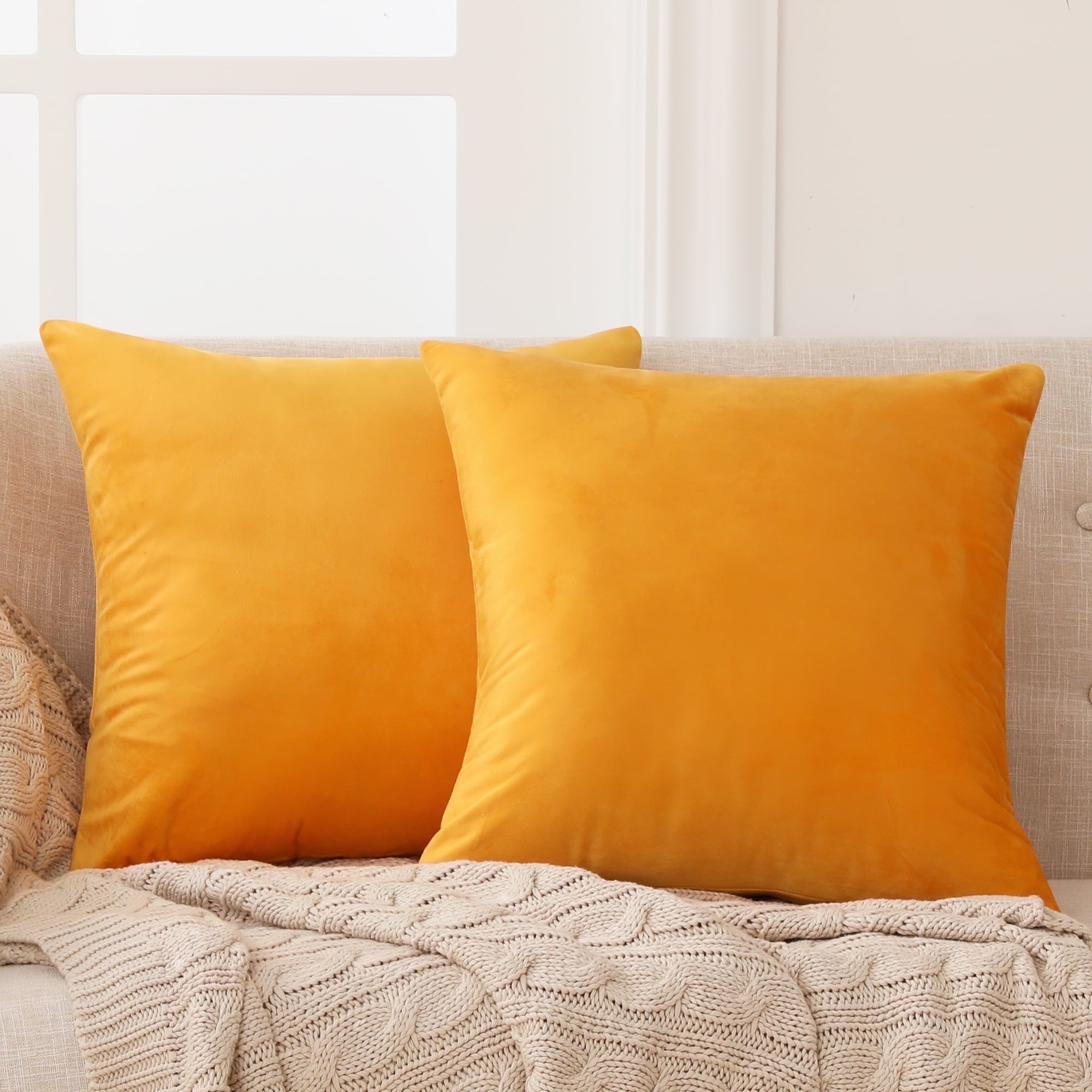 Gold-Velvet