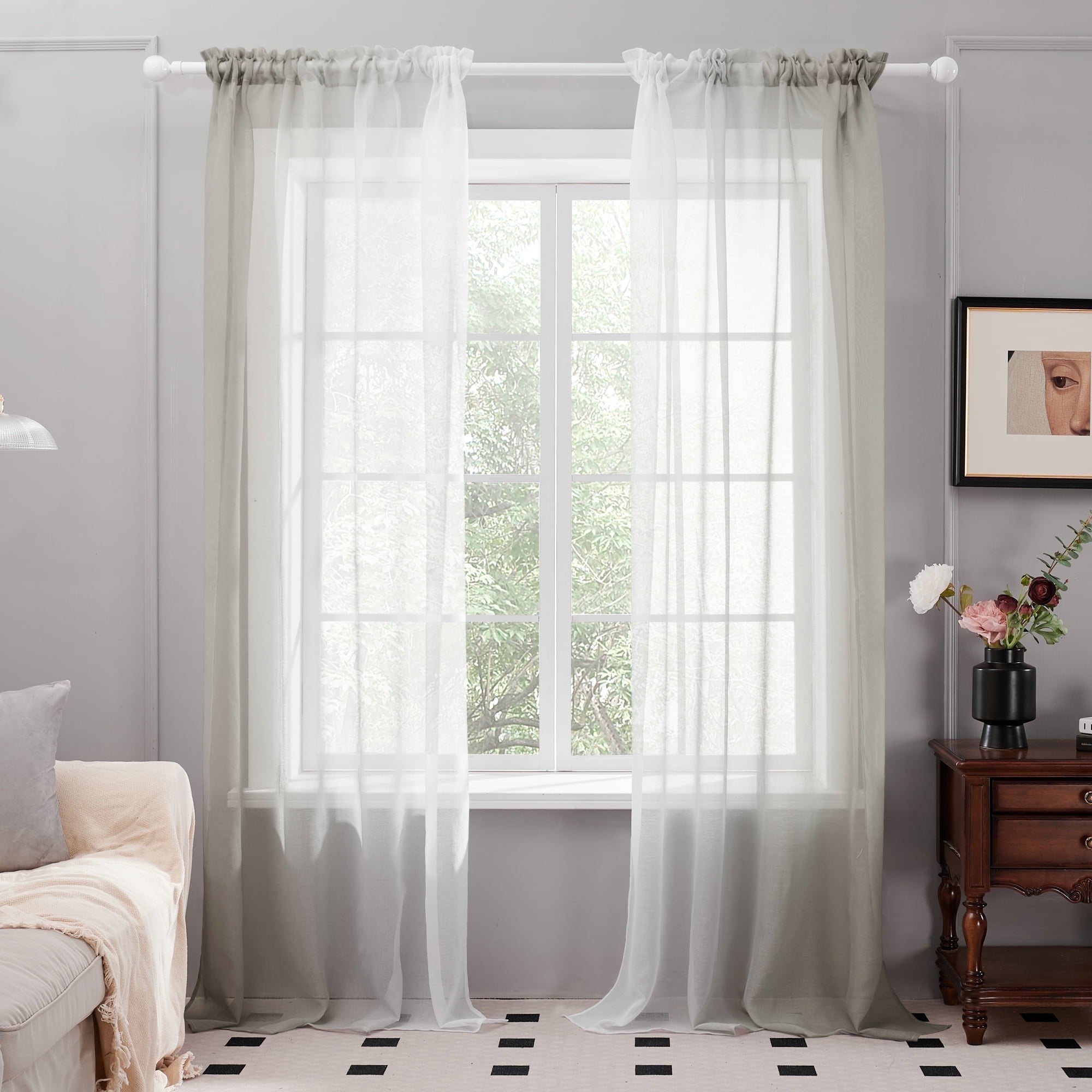 Symmetrical-light Gray