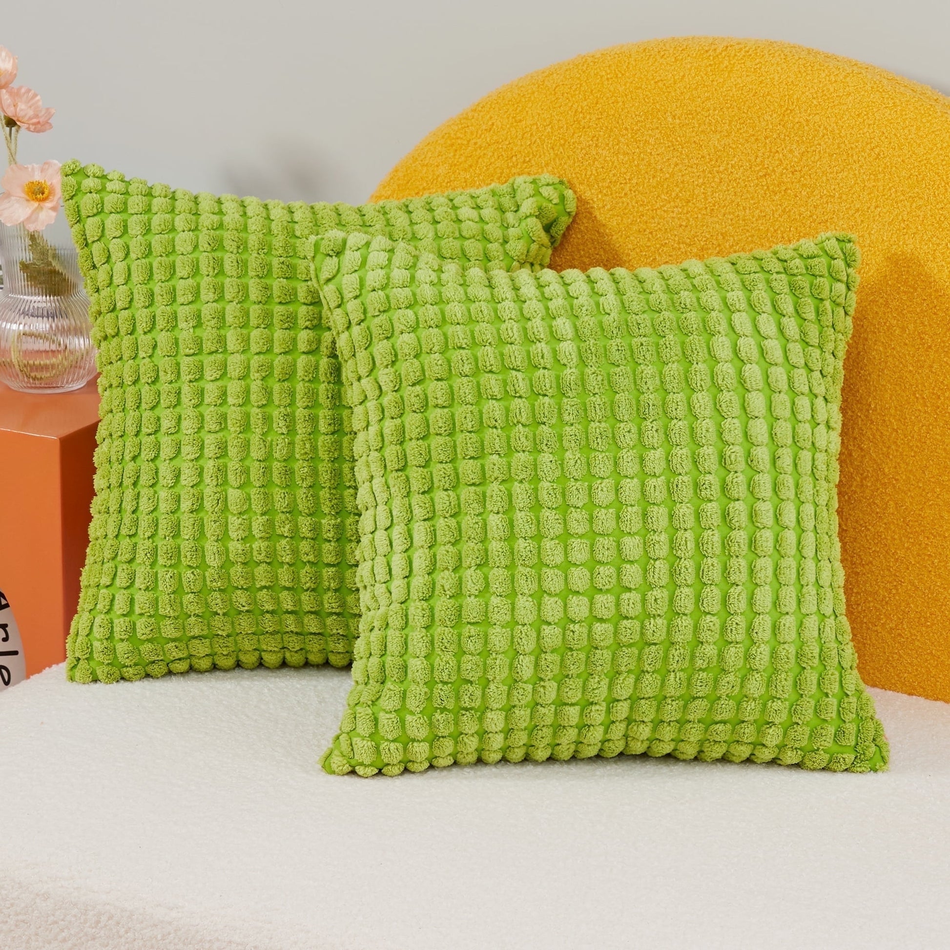 Light Green-Dots