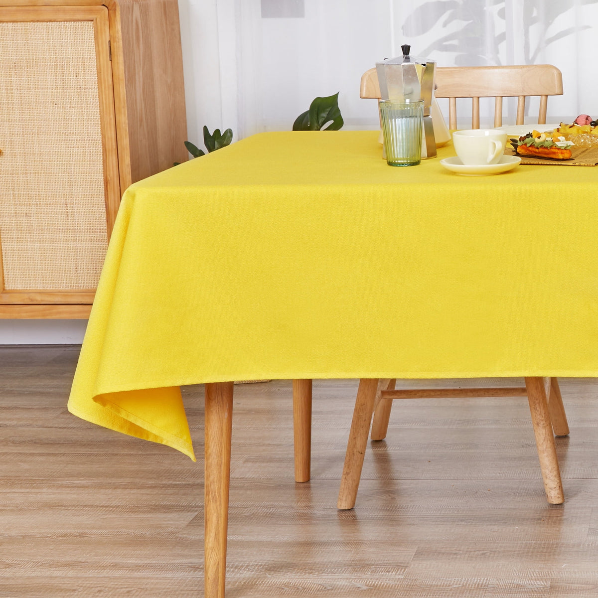 Deconovo Linen Look Tablecloth, Square and Rectangular Sizes - Golden Yellow, 54 x 84