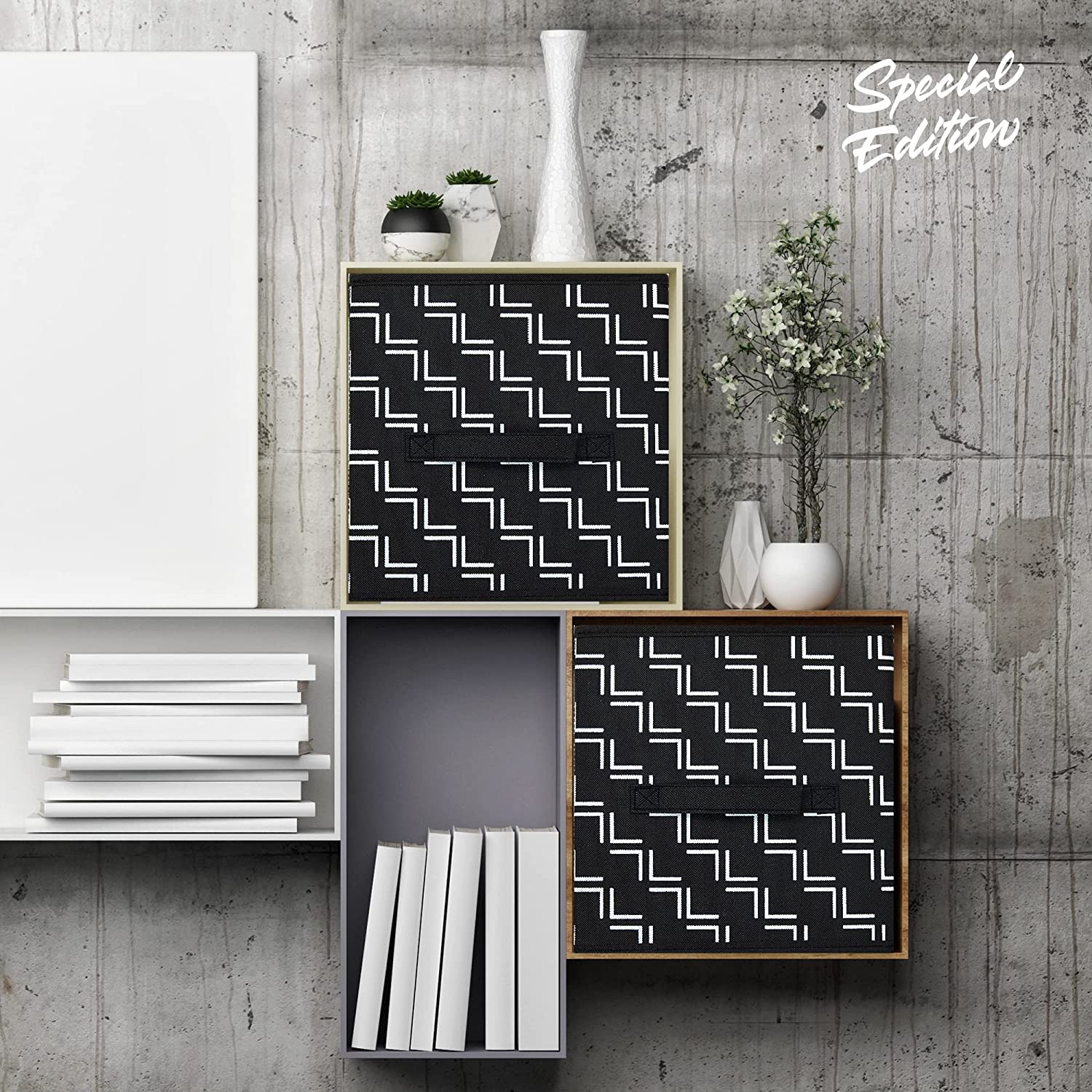 Black/Wave Pattern
